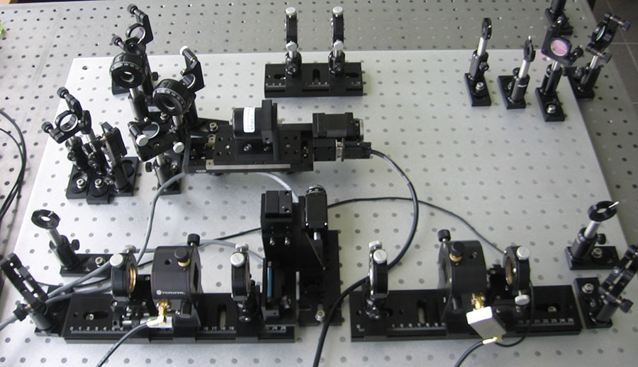 ТГц набор в конфигурации на пропускание с линзами и держателем образца на XY столике